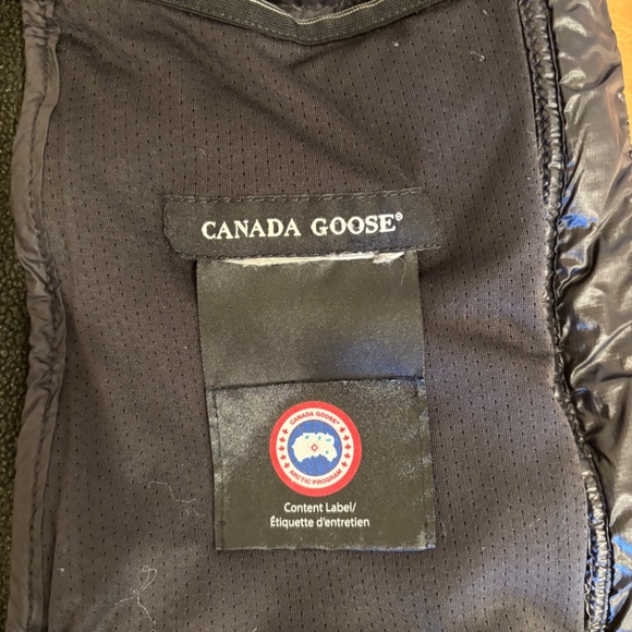 Canada Goose Hybridge Vest - Picture 6 of 7